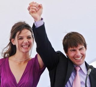 The Best Tomkat Divorce Tweets