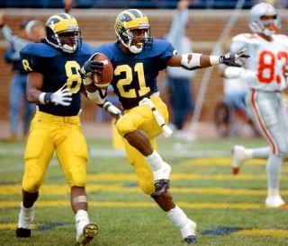 The Top 25 Punt Returns in College Football History